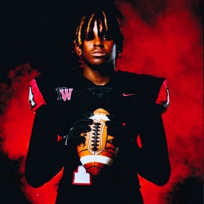 SoloMoore14's profile picture. HW Class of 2027 
WR/TE/DE
sdmoorefootball@gmail.com