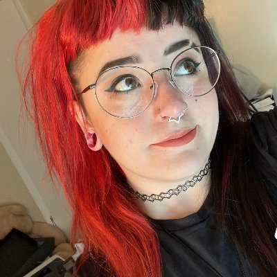 _tsqueaky's profile picture. Katie | 27 | AL | she/her | ♎ | mediocre gamer and small AFFILIATE streamer ✨ | #blacklivesmatter | #freepalestine