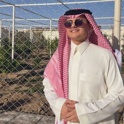 مع الله وعلى الله ولله أسعى ، بينهما أُصيب وأخطِئ