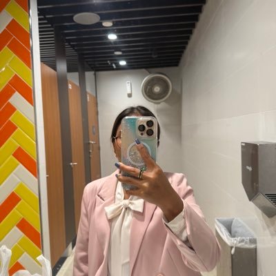 bliss_singson's profile picture. Follow my twin @BlissAmbassador