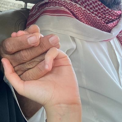 hdhn0's profile picture. شخصاً يحاول تغيير روحه كلما أضاع طمأنينتها.