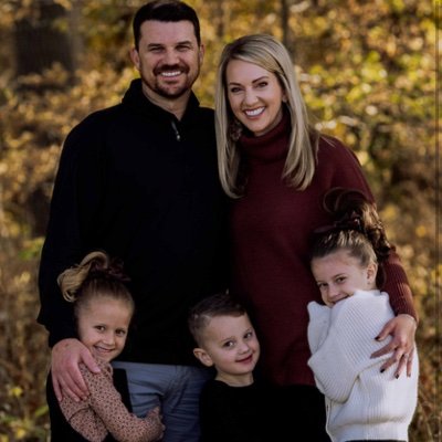 First Grade Teacher | Mommy To 3 Tiny Humans | Seesaw Ambassador | Avid Reader | Crafty Creator | Seeker Of All Things Positive!