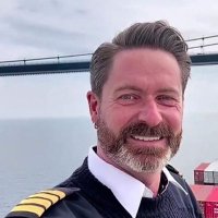 James Wilson (@b_reinhardt) 's Twitter Profile