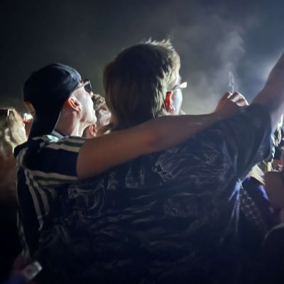 Benjukes14's profile picture. We need a futile and stupid gesture