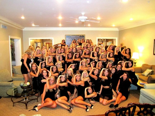 We are the Delta Gamma- Gamma Mu chapter at Florida State University!  // http://t.co/aIXT9NegFO