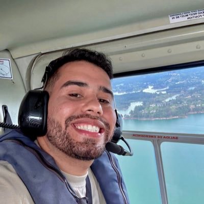 mcljs15's profile picture. Estudiante de Ciencias Actuariales de la Universidad Central de Venezuela. Profesional es aquel que hace su pasión un arte 📚✏️
