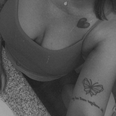 still the same feminine rage✨ but 𝘚𝘱𝘪𝘤𝘪𝘦𝘳. 42 • 𝐍𝐬𝐟𝐰 💕 $yepitskatie for a $50 join fee• $25 dm fee. yall wanted this, here you go. 💋 MDNI🚫