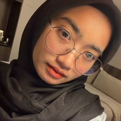 sweetbutpsyccoo's profile picture. #dandelions