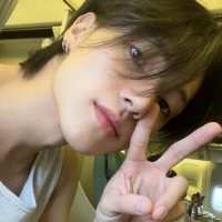 박그럭 (@fallingisarock) 's Twitter Profile