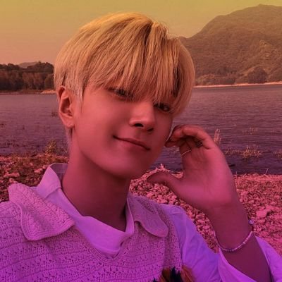 fabangel_jay's profile picture. 💖🍭ONCE
🧡ENGENE
🖤ATINY
