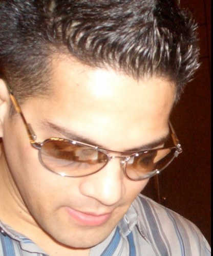 robertortegajr's profile picture. kapuso/kapamilya/konsehal 
Follow me on Instagram @robertortegajr