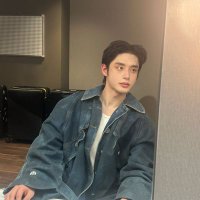 ⭑harin⁰-¹ 🦊 (@shenrizzcky9) 's Twitter Profile