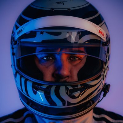 Julien - Dayniight Profile