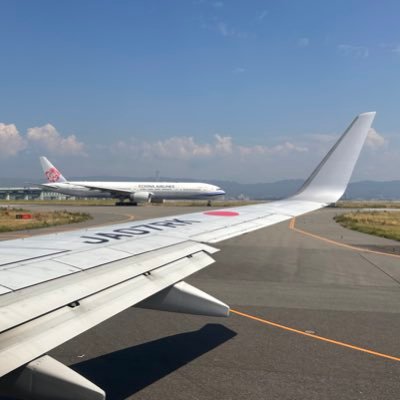 ご覧いただきありがとうございます!車、航空機、東方Projectが特に好きな学生です!インスタもよろしく⤵︎ ︎ 相方→@kuro_5231