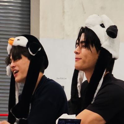 wYluvTaec's profile picture. 𝓙𝑜𝓈𝓈 𝓖𝒶𝓌𝒾𝓃 🐻🐧 💜❤💚🖤
@devilokcat & me are 1