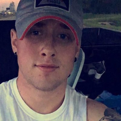 🌻American 🇺🇸 Macro coaching 🐣 Exercise prescription 💪 1v1 🏋🏿♂️ Force Action movies #disney #dccomics #vindiesel….. SINGLE