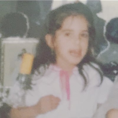 begumozell's profile picture. 