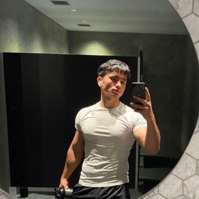 Erebus030's profile picture. absurdist