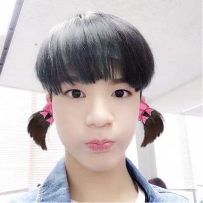 laven__tius's profile picture. บุญที่มี ขอพี่จงเจริญ | ป้ายยาทุกอย่าง |ฟอลก่อนเดมนะคะ 🤍 || ส่งของ3-5วัน📮 | สนใจการ์ดใบไหน dm ขอดูเพิ่มเติม 🌷🌷 #rvlaven #update__laven