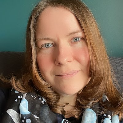 10 yrs marketing experience in consulting, launching, and promoting books. Specialized in sci-fi, fantasy, gamelit/litrpg, spec fic, LGBTQ+