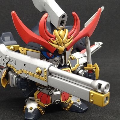 SDガンダム、BB戦士が好きです♪
塗装を楽しむスタイルをメインに改修などして楽しんでます。最近はエアブラシと筆塗り併用してます🎨
SDガンダム、Warhammerポストしてる方よろしくお願いします。
#模型サークルARMs 所属