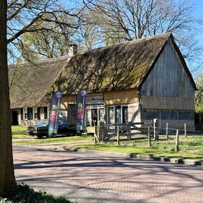 Pat Makelaardij bestaat al 15 jaar en is gevestigd in Schoonebeek, Drenthe. Team Pat Makelaardij staat garant voor een open, directe en persoonlijke benadering!