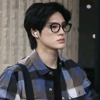 jevan (@bleujev) 's Twitter Profile