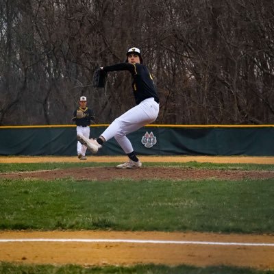 East Coast Blue Jays/WMHS/2026/6’5 206/ P/3B/1B uncommitted