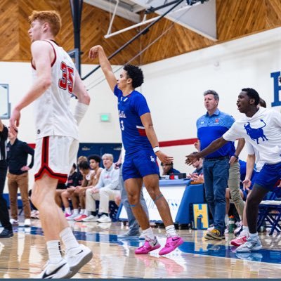 Marblehead, Ma l holderness l 6’5 l 190 l 781-824-6231 alangley1110@icloud.com l shooting guard