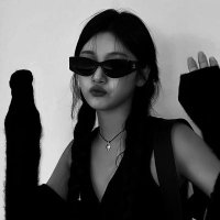 Nini (@shutupnins) 's Twitter Profile
