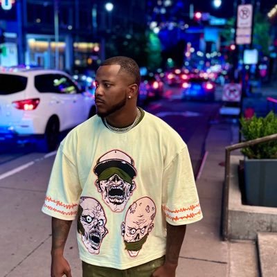 Licensed Barber 💈✂️ Photographer 📸 BMT ✈️ HTX BOOK WITH ME CLICK THE LINK IN BIO💈