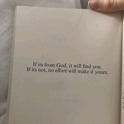 🇬🇳 Je ne fais confiance qu'à Allah I only trust Allah. Writer on Wattpad:@iamfatiima(wattpad user name)