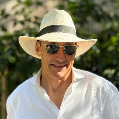 35 years a husband and father, 38 as an investor, 10 as a grandfather. Always curious, still learning.