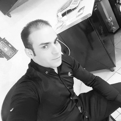 سلام برای بدست آوردن کسب کار فیلم و خبر میگیرم و انتشار میکنم که منبع درآمد باشه برام