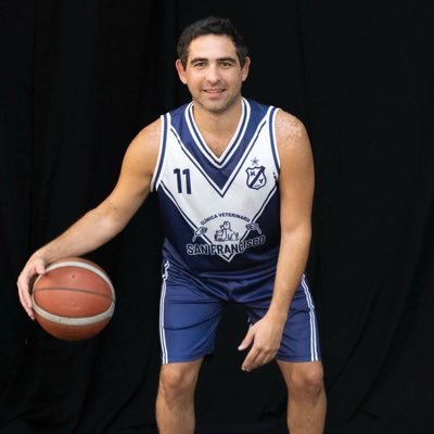 BonnotG's profile picture. Analista de sistemas - Jugador de Básquet del club Meridiano Quinto. Ex técnico del Club Meridiano Quinto. GELP 🐺💙