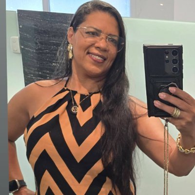 JURISTA, TERAPEUTA, PERITA, GESTORA,ETC. DETESTO TUDO QUE FOR ILEGAL E SE ME OFENDER EU PROCESSO. ME ENCHEU,EU BLOQUEIO SEM RESPOSTA