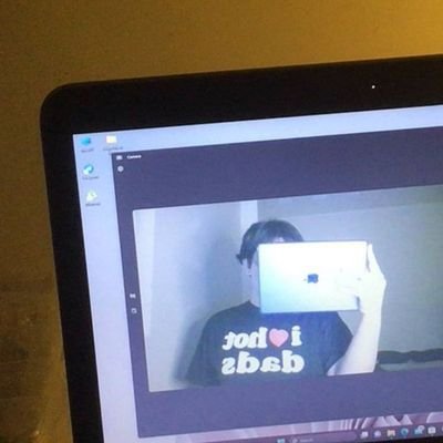 aquamariiiinee's profile picture. A brat