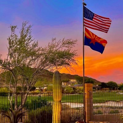 FiedlerLeigh's profile picture. 🇺🇸 🌅🌵