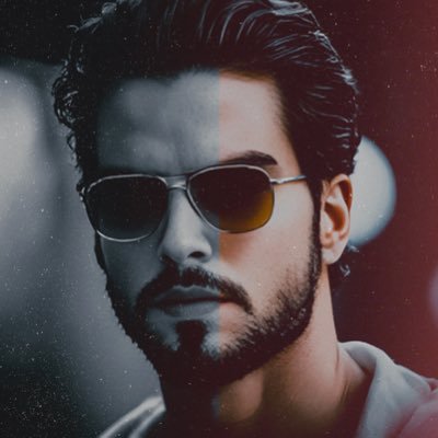 رسام ومصمم وكاتب أعشق الفن متابع جيد للمسلسلات والأفلام شخص طموح جداً ومتفائل لأبعد الحدود =)