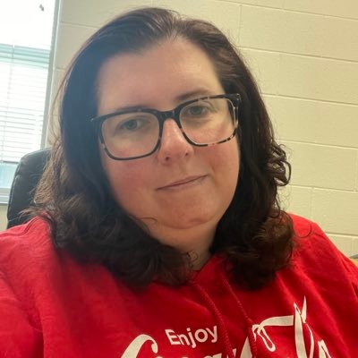 Mrs_Dillingham's profile picture. Teacher 📚 Aunt Dilly 💚 Curling Team Coach 🥌 Helping others🌻 Caregiver 😀 10000% Marshall Fan #GOHERD💚 Clubbing at Costco 🌻 beginner crafter.