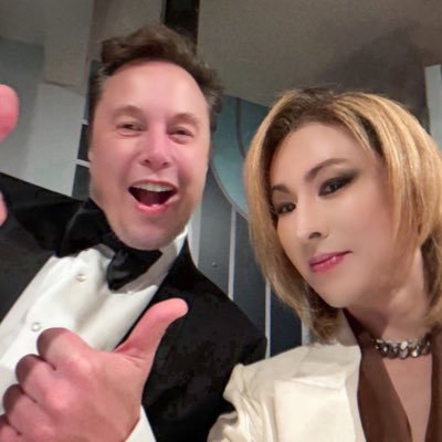 Guiding @ElonMusk's vision for a better future through Spacex, Tesla, Neuralink, and more. & Tech enthusiast, dream chaser, and innovation advocate.