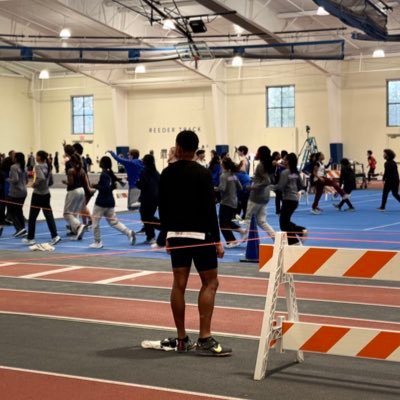 UHS ‘25 T&F || LJ || 3.83 GPA || 6'0 || 168 || 405 squat || Cellphone: 2405787403 || 07tristonm@gmail.com ||
