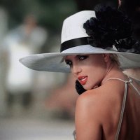 Xila Maria River Red 🌹 (@gabelsil) 's Twitter Profile