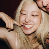 Laila (@thefieldofroses) 's Twitter Profile