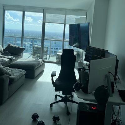 Founder Veritas Tech Ventures | Equidamus Trading | DM to set up an intro call regarding research service