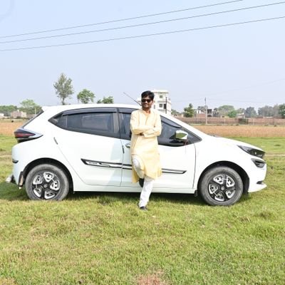 AmriteshAnil's profile picture. ENGINEER |AUTHOR