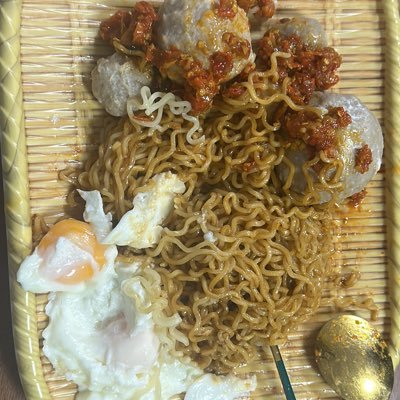 ro2mbeheun's profile picture. mood sesuai event