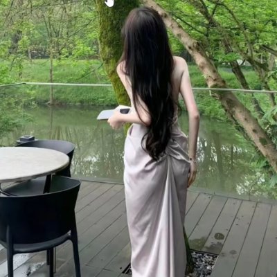 I like cooking. Collect red wine, keep fit, play golf, and like challenging sports. Calligraphy, calligraphy and painting. Animal lover, loves life and interest