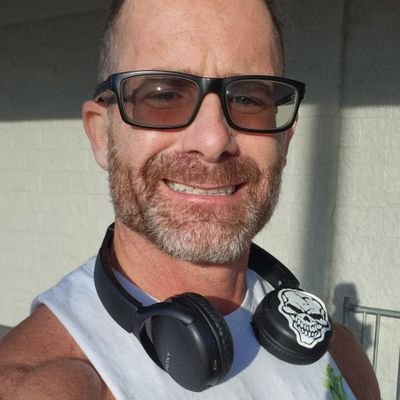 jeep builds, gym gains, conservative 💪 catholic.
Thejimjosh@tictok.com