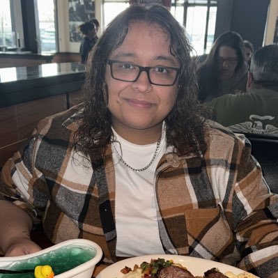 OMGitsLYANNE's profile picture. Musician. She/Her. 🏳️‍🌈